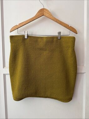 Zara Olive Mini Knit Skirt